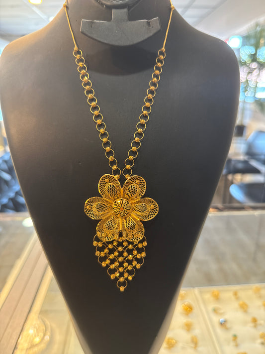 Flower necklace