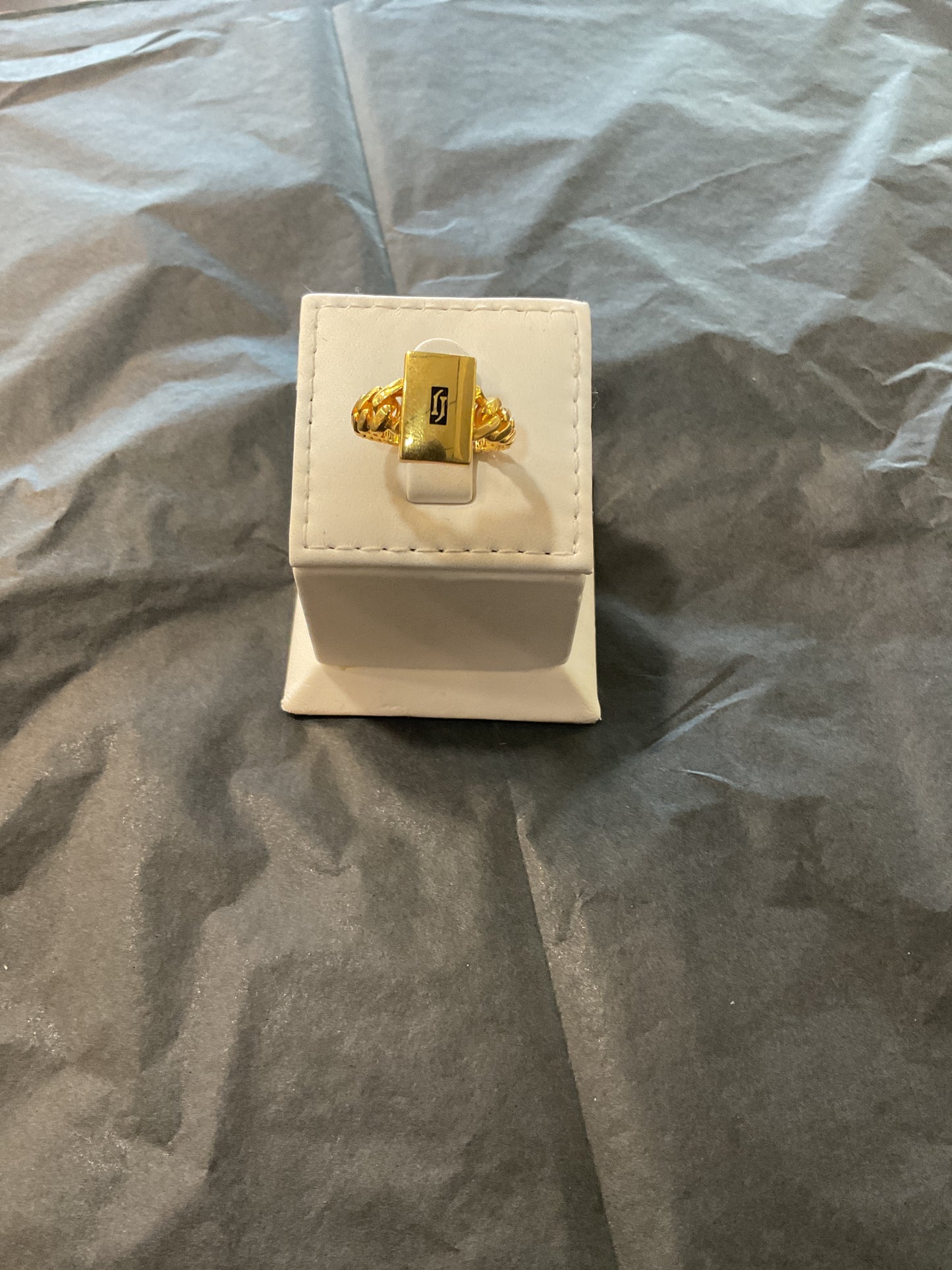 Ring