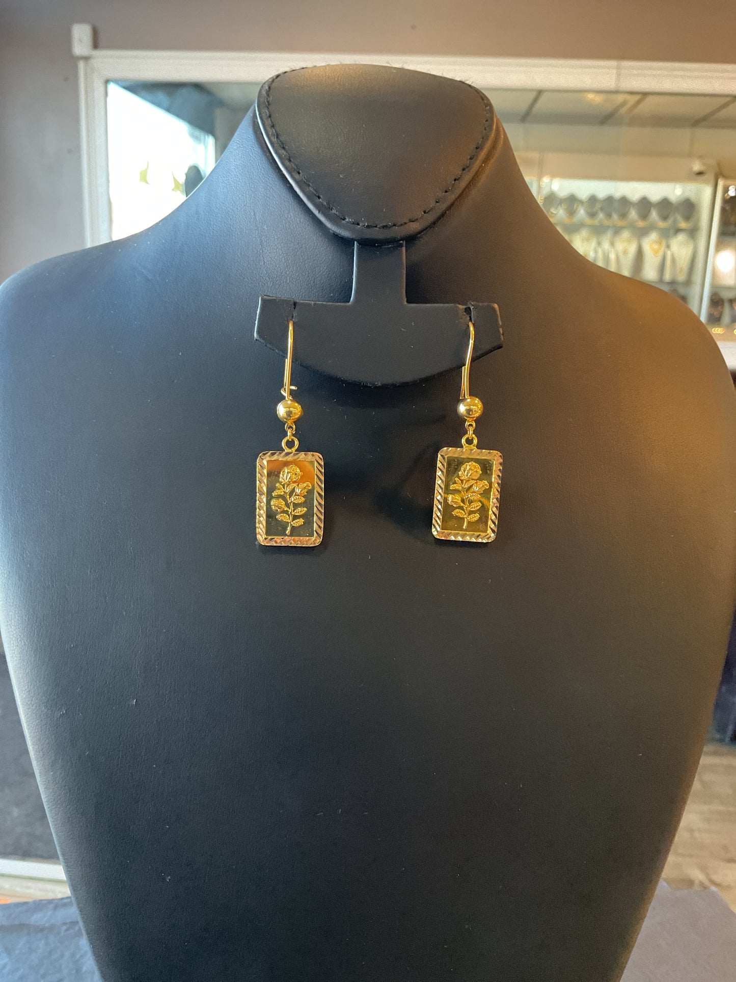 Earring