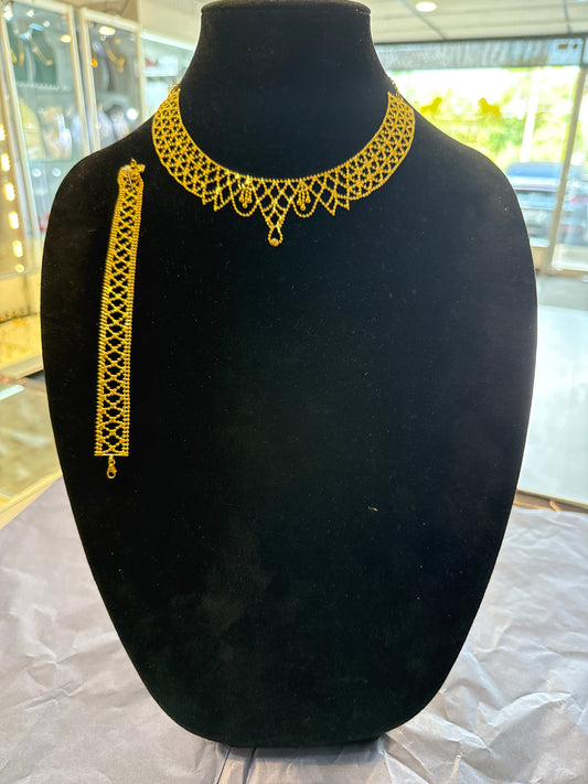 Half necklace set